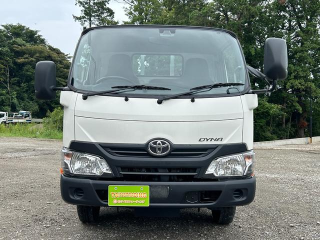 ダイナトラック 全低床　１年保証付き　２ｔ　バックカメラ　ナビＴＶ　荷台内寸　長さ３１０ｃｍ幅１６１ｃｍ　ディーゼルターボ　２トントラック　全低床　三方開　後輪ダブルタイヤ　ＥＴＣ　坂道発進補助装置　アイドリングストップ（2枚目）