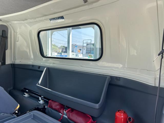 エルフトラック 　１年保証付き　２ｔ　ワイドロング　全低床　アルミブロック　ＡＴ車　ディーゼルターボ　荷台内寸長さ４３４０ｍｍ　幅２０７０ｍｍ　ＥＴＣ　電動格納ミラー　荷台鉄板張　２トン　２トントラック　ワイド　ロング（40枚目）