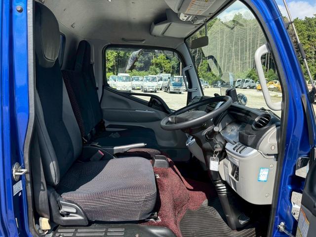 キャンター ロングカスタム　１年保証付き　４ｔ　ＡＴ車　ディーゼルターボ　荷台内寸　長さ４３４０ｍｍ　幅１７９０ｍｍ　荷台鉄板張り　ＥＴＣ　電動格納ミラー　工具箱付　足場屋仕様　キーレス　４トン　４トントラック　ロング　平ボディ（12枚目）