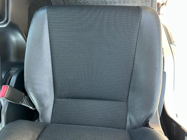 ファイター 　１年保証付　４ｔ　ワイド超ロング　ＡＴ車　ベッド付き　積載３８５０ｋｇ　荷台内寸長さ５７１０ｍｍ　幅２３６０ｍｍ　ドラレコ　電動格納ミラー　４トン　４トントラック　ワイド　ロング　ワイドロング　２人乗（27枚目）