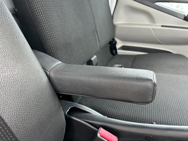 キャンター 全低床　１年保証付き　２ｔ　アルミバン　ＡＴ車　ディーゼルターボ　荷台内寸長さ３０６０ｍｍ　幅１７６０ｍｍ　高さ１７９０ｍｍ　ＥＴＣ　バックモニター　ドライブレコーダー　電動格納ミラー　２トン　２トントラック（32枚目）