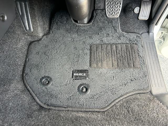 ハイエースバン スーパーＧＬ　ダークプライムＩＩ　１年保証付き　禁煙車　トヨタセーフティセンス　ディーゼルターボ　アラウンドビューモニター　ナビ　ＴＶ　ＥＴＣ　バックカメラ　ドライブレコーダー前後　Ｂｌｕｅｔｏｏｔｈ接続　電動格納ミラー　全方位カメラ（33枚目）