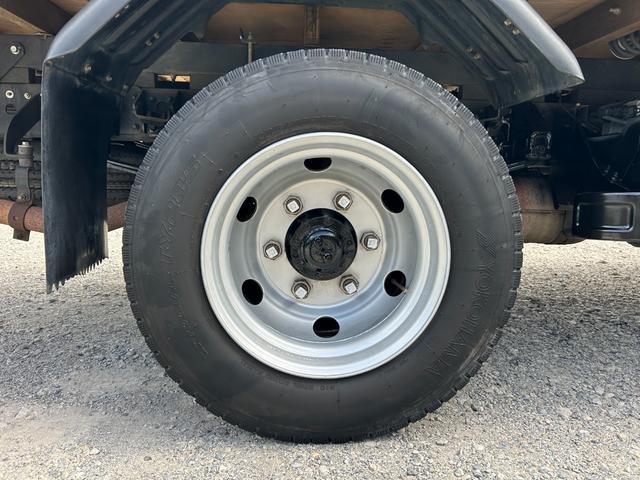 キャンター ロング　４ｔ　ＡＴ車　ディーゼルターボ　荷台内寸長さ４３５０ｍｍ　幅１７９０ｍｍ　荷台鉄板張り　ＥＴＣ　電動格納ミラー　ドライブレコーダー付き　キーレス　４トン　４トントラック　４トンロング　坂道発進補助装置（77枚目）
