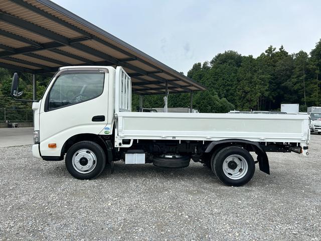ダイナトラック フルジャストロー　１年保証付き　２ｔ　全低床　ＡＴ車　ディーゼルターボ　荷台木板張り　荷台内寸　長さ３１００ｍｍ　幅１６００ｍｍ　電動格納ミラー　ＥＴＣ　キーレス　アイドリングストップ　２トン　２トントラック　平ボディ（8枚目）