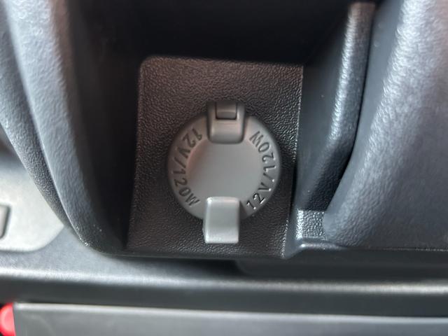 ハイエースバン スーパーＧＬ　ダークプライムＩＩ　１年保証付き　禁煙車　ディーゼルターボ　ＴＲＤアルミ　バックカメラ　Ｂｌｕｅｔｏｏｔｈ　ナビＴＶ　ＥＴＣ　衝突被害軽減ブレーキ　レーンキープアシスト　トヨタセーフティーセンス　ＬＥＤヘッドライト（29枚目）