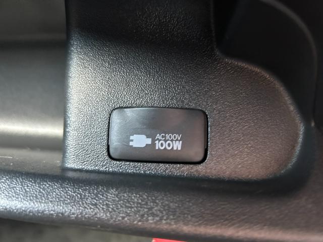 ハイエースバン スーパーＧＬ　ダークプライムＩＩ　１年保証付き　禁煙車　ディーゼルターボ　ＴＲＤアルミ　バックカメラ　Ｂｌｕｅｔｏｏｔｈ　ナビＴＶ　ＥＴＣ　衝突被害軽減ブレーキ　レーンキープアシスト　トヨタセーフティーセンス　ＬＥＤヘッドライト（30枚目）