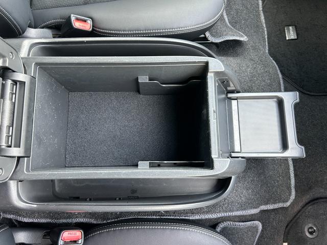 ハイエースバン スーパーＧＬ　ダークプライムＩＩ　１年保証付き　禁煙車　ディーゼルターボ　ＴＲＤアルミ　バックカメラ　Ｂｌｕｅｔｏｏｔｈ　ナビＴＶ　ＥＴＣ　衝突被害軽減ブレーキ　レーンキープアシスト　トヨタセーフティーセンス　ＬＥＤヘッドライト（32枚目）
