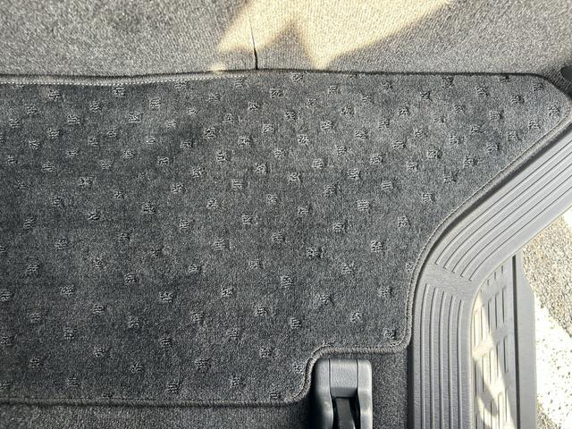 ハイエースバン スーパーＧＬ　ダークプライムＩＩ　１年保証付き　禁煙車　ディーゼルターボ　ＴＲＤアルミ　バックカメラ　Ｂｌｕｅｔｏｏｔｈ　ナビＴＶ　ＥＴＣ　衝突被害軽減ブレーキ　レーンキープアシスト　トヨタセーフティーセンス　ＬＥＤヘッドライト（49枚目）