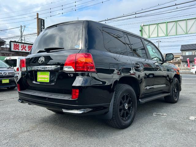 ランドクルーザー ＡＸ　Ｇセレクション　１年保証付き　禁煙車　４ＷＤ　アルパインナビ　後席モニター　ブラックレザーシート　シートヒーター　ステアリングヒーター　電動シート　ＡＣ１００　ナビ　ＴＶ　ＥＴＣ　バックカメラ　Ｂｌｕｅｔｏｏｔｈ接続（5枚目）