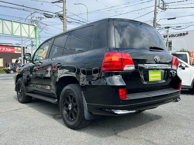 ランドクルーザー ＡＸ　Ｇセレクション　１年保証付き　禁煙車　４ＷＤ　アルパインナビ　後席モニター　ブラックレザーシート　シートヒーター　ステアリングヒーター　電動シート　ＡＣ１００　ナビ　ＴＶ　ＥＴＣ　バックカメラ　Ｂｌｕｅｔｏｏｔｈ接続（7枚目）