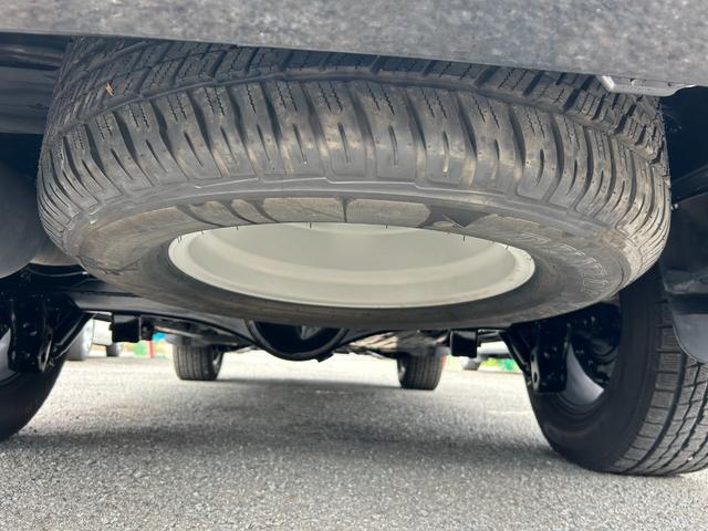 ランドクルーザー ＡＸ　Ｇセレクション　１年保証付き　禁煙車　４ＷＤ　アルパインナビ　後席モニター　ブラックレザーシート　シートヒーター　ステアリングヒーター　電動シート　ＡＣ１００　ナビ　ＴＶ　ＥＴＣ　バックカメラ　Ｂｌｕｅｔｏｏｔｈ接続（61枚目）