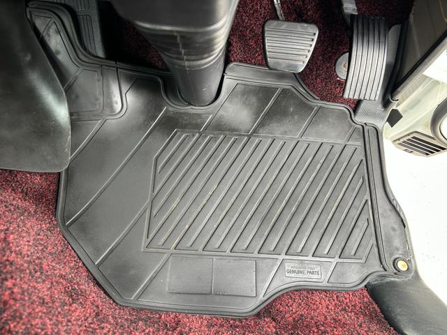 キャンター ロング全低床　１年保証付き　カスタム　３ｔ　全低床　ＡＴ車　ディーゼルターボ　荷台内寸　長さ４３４０ｍｍ　幅１７８０ｍｍ　荷台鉄板張　両側電格ミラー　ナビ　ＴＶ　ＥＴＣ　坂道発進補助　３トン　３トントラック　ロング（31枚目）