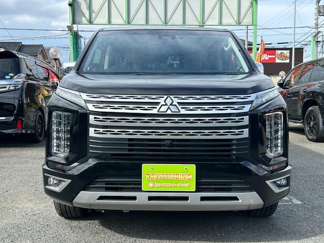 デリカＤ：５ Ｐ　１年保証付き　禁煙車　フリップダウンモニター　シートヒーター　ＡＣ１００Ｖ　両側電動スライドドア　ナビ　ＴＶ　全周囲カメラ　バックカメラ　ＥＴＣ　Ｂｌｕｅｔｏｏｔｈ　ＨＤＭＩ　ドラレコ　電動リアゲート（2枚目）
