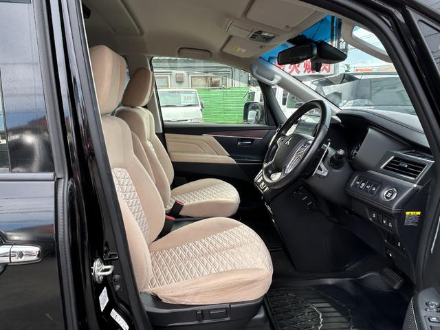 デリカＤ：５ Ｐ　１年保証付き　禁煙車　フリップダウンモニター　シートヒーター　ＡＣ１００Ｖ　両側電動スライドドア　ナビ　ＴＶ　全周囲カメラ　バックカメラ　ＥＴＣ　Ｂｌｕｅｔｏｏｔｈ　ＨＤＭＩ　ドラレコ　電動リアゲート（11枚目）