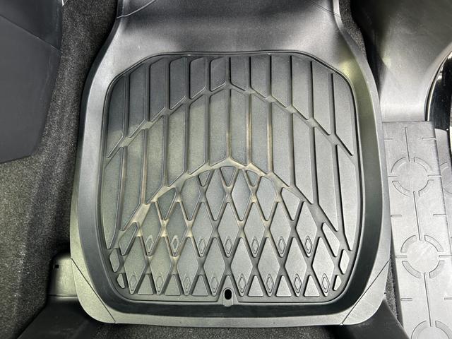 デリカＤ：５ Ｐ　１年保証付き　禁煙車　フリップダウンモニター　シートヒーター　ＡＣ１００Ｖ　両側電動スライドドア　ナビ　ＴＶ　全周囲カメラ　バックカメラ　ＥＴＣ　Ｂｌｕｅｔｏｏｔｈ　ＨＤＭＩ　ドラレコ　電動リアゲート（34枚目）