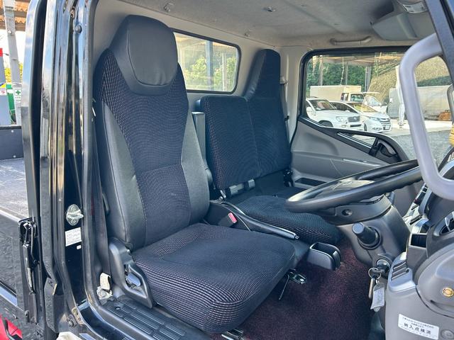 キャンター 全低床　カスタム　１年保証付き　２ｔ　ＡＴ車　ディーゼルターボ　両側電動格納ミラー　荷台内寸　長さ３１００ｍｍ　幅１６００ｍｍ　ナビ　ＴＶ　Ｂｌｕｅｔｏｏｔｈ接続　２トン　２トントラック　平ボディ　荷台鉄板可（11枚目）