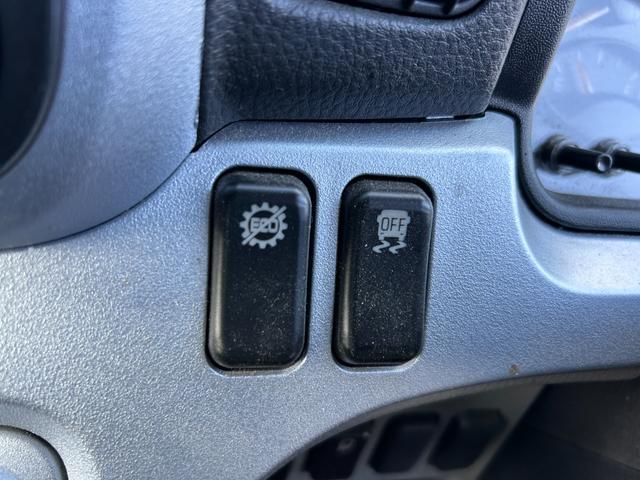 キャンター 全低床　カスタム　１年保証付き　２ｔ　ＡＴ車　ディーゼルターボ　両側電動格納ミラー　荷台内寸　長さ３１００ｍｍ　幅１６００ｍｍ　ナビ　ＴＶ　Ｂｌｕｅｔｏｏｔｈ接続　２トン　２トントラック　平ボディ　荷台鉄板可（18枚目）