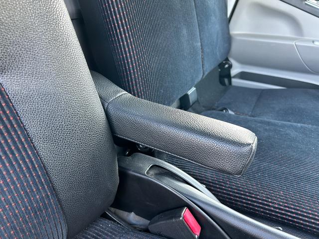 キャンター 全低床　カスタム　１年保証付き　２ｔ　ＡＴ車　ディーゼルターボ　両側電動格納ミラー　荷台内寸　長さ３１００ｍｍ　幅１６００ｍｍ　ナビ　ＴＶ　Ｂｌｕｅｔｏｏｔｈ接続　２トン　２トントラック　平ボディ　荷台鉄板可（31枚目）