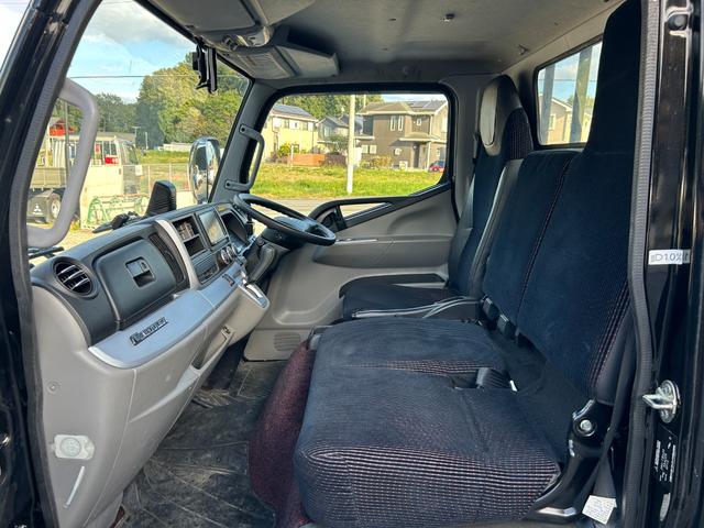 キャンター 全低床　カスタム　１年保証付き　２ｔ　ＡＴ車　ディーゼルターボ　両側電動格納ミラー　荷台内寸　長さ３１００ｍｍ　幅１６００ｍｍ　ナビ　ＴＶ　Ｂｌｕｅｔｏｏｔｈ接続　２トン　２トントラック　平ボディ　荷台鉄板可（35枚目）