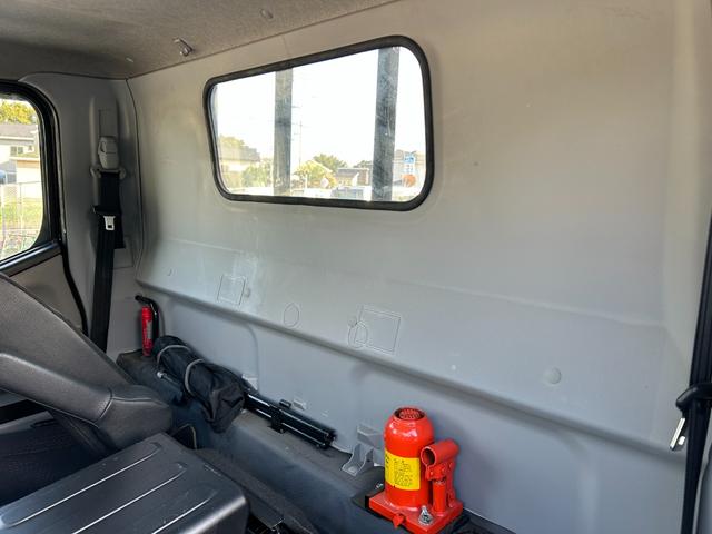 キャンター 全低床　カスタム　１年保証付き　２ｔ　ＡＴ車　ディーゼルターボ　両側電動格納ミラー　荷台内寸　長さ３１００ｍｍ　幅１６００ｍｍ　ナビ　ＴＶ　Ｂｌｕｅｔｏｏｔｈ接続　２トン　２トントラック　平ボディ　荷台鉄板可（43枚目）