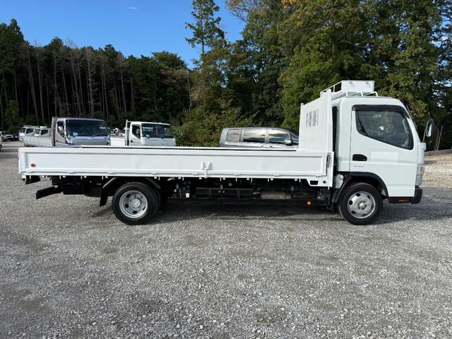 キャンター 　１年保証付き　４ｔ　ワイド超ロング　ＡＴ車　バックカメラ　積載量４２００ｋｇ　荷台内寸　長さ５０００ｍｍ　幅２０８０ｍｍ　荷台鉄板張り　ＥＴＣ　準中型免許対応車　キーレス　４トントラック　ワイドロング（4枚目）