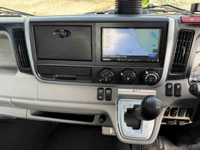 キャンター 　１年保証付き　４ｔ　ワイド超ロング　ＡＴ車　バックカメラ　積載量４２００ｋｇ　荷台内寸　長さ５０００ｍｍ　幅２０８０ｍｍ　荷台鉄板張り　ＥＴＣ　準中型免許対応車　キーレス　４トントラック　ワイドロング（22枚目）