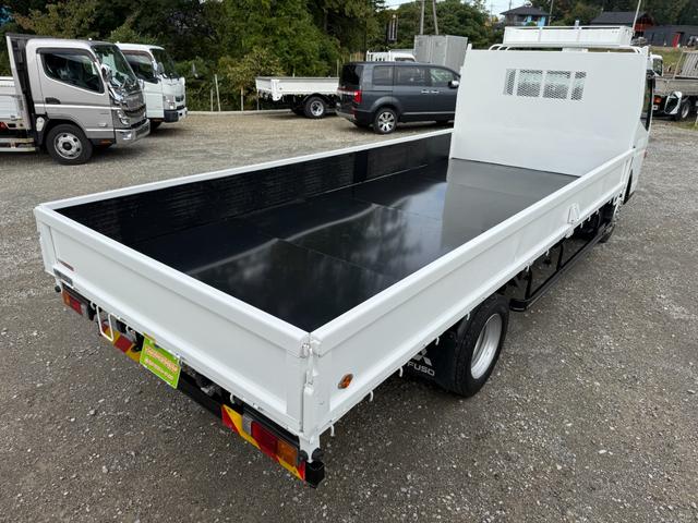 キャンター 　１年保証付き　４ｔ　ワイド超ロング　ＡＴ車　バックカメラ　積載量４２００ｋｇ　荷台内寸　長さ５０００ｍｍ　幅２０８０ｍｍ　荷台鉄板張り　ＥＴＣ　準中型免許対応車　キーレス　４トントラック　ワイドロング（45枚目）