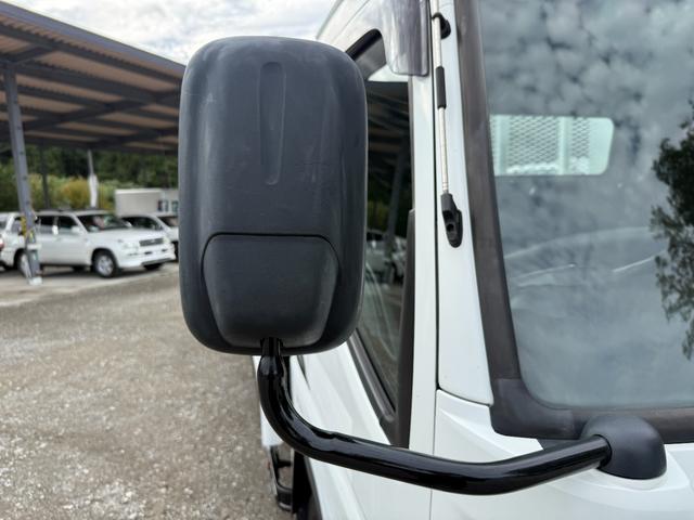 キャンター 　１年保証付き　４ｔ　ワイド超ロング　ＡＴ車　バックカメラ　積載量４２００ｋｇ　荷台内寸　長さ５０００ｍｍ　幅２０８０ｍｍ　荷台鉄板張り　ＥＴＣ　準中型免許対応車　キーレス　４トントラック　ワイドロング（65枚目）