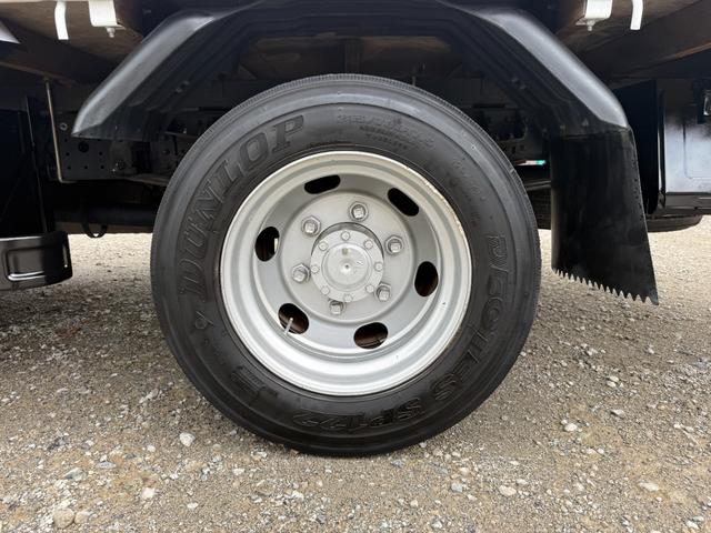 キャンター 　１年保証付き　４ｔ　ワイド超ロング　ＡＴ車　バックカメラ　積載量４２００ｋｇ　荷台内寸　長さ５０００ｍｍ　幅２０８０ｍｍ　荷台鉄板張り　ＥＴＣ　準中型免許対応車　キーレス　４トントラック　ワイドロング（77枚目）