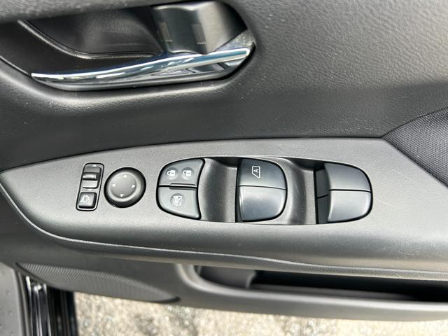 セレナ ハイウェイスター Vセレクション 1年保証付き 4WD 禁煙車 プロパイロット 両側電動スライドドア HDMI アラウンドビューモニター ナビ TV ETC バックカメラ Bluetooth接続 ドライブレコーダー 後席サンシェード付(10枚目)