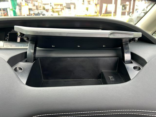 セレナ ハイウェイスター Vセレクション 1年保証付き 4WD 禁煙車 プロパイロット 両側電動スライドドア HDMI アラウンドビューモニター ナビ TV ETC バックカメラ Bluetooth接続 ドライブレコーダー 後席サンシェード付(15枚目)