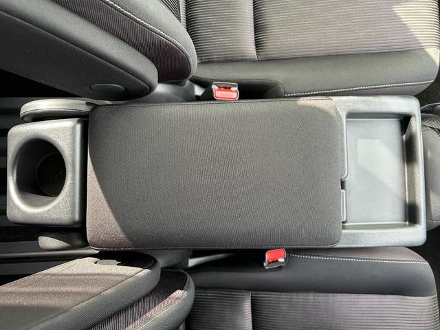 セレナ ハイウェイスター Vセレクション 1年保証付き 4WD 禁煙車 プロパイロット 両側電動スライドドア HDMI アラウンドビューモニター ナビ TV ETC バックカメラ Bluetooth接続 ドライブレコーダー 後席サンシェード付(28枚目)