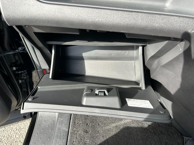 セレナ ハイウェイスター Vセレクション 1年保証付き 4WD 禁煙車 プロパイロット 両側電動スライドドア HDMI アラウンドビューモニター ナビ TV ETC バックカメラ Bluetooth接続 ドライブレコーダー 後席サンシェード付(37枚目)