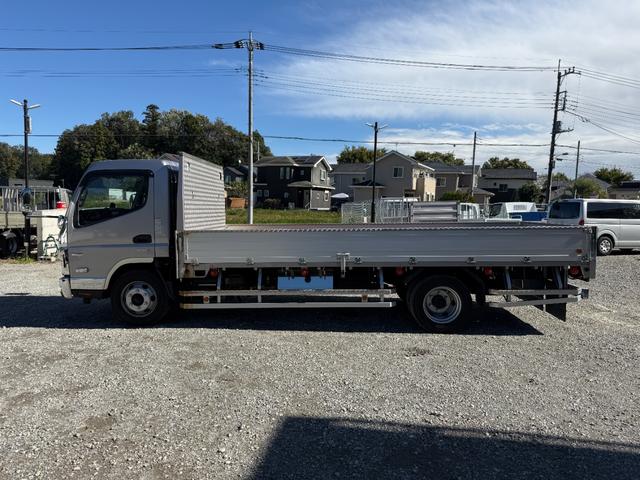 キャンター ワイドキャブロング全低床カスタム　１年保証付　３．５ｔ　ワイド超ロング　ＡＴ車　ワイドロング　積載量３５００ｋｇ　荷台内寸　長さ５０００ｍｍ　幅２０８０ｍｍ　荷台鉄板張り　アルミ　ＥＴＣ　準中型免許対応車　４トントラック　４ｔ　３トン（8枚目）