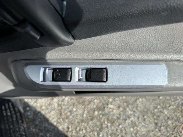 キャンター ワイドキャブロング全低床カスタム　１年保証付　３．５ｔ　ワイド超ロング　ＡＴ車　ワイドロング　積載量３５００ｋｇ　荷台内寸　長さ５０００ｍｍ　幅２０８０ｍｍ　荷台鉄板張り　アルミ　ＥＴＣ　準中型免許対応車　４トントラック　４ｔ　３トン（12枚目）