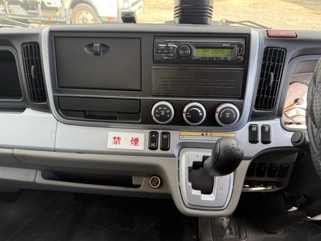 キャンター ワイドキャブロング全低床カスタム　１年保証付　３．５ｔ　ワイド超ロング　ＡＴ車　ワイドロング　積載量３５００ｋｇ　荷台内寸　長さ５０００ｍｍ　幅２０８０ｍｍ　荷台鉄板張り　アルミ　ＥＴＣ　準中型免許対応車　４トントラック　４ｔ　３トン（22枚目）