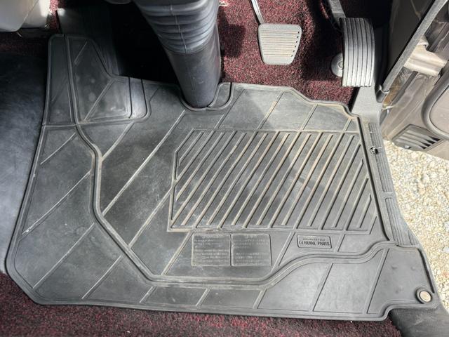 キャンター ワイドキャブロング全低床カスタム　１年保証付　３．５ｔ　ワイド超ロング　ＡＴ車　ワイドロング　積載量３５００ｋｇ　荷台内寸　長さ５０００ｍｍ　幅２０８０ｍｍ　荷台鉄板張り　アルミ　ＥＴＣ　準中型免許対応車　４トントラック　４ｔ　３トン（29枚目）