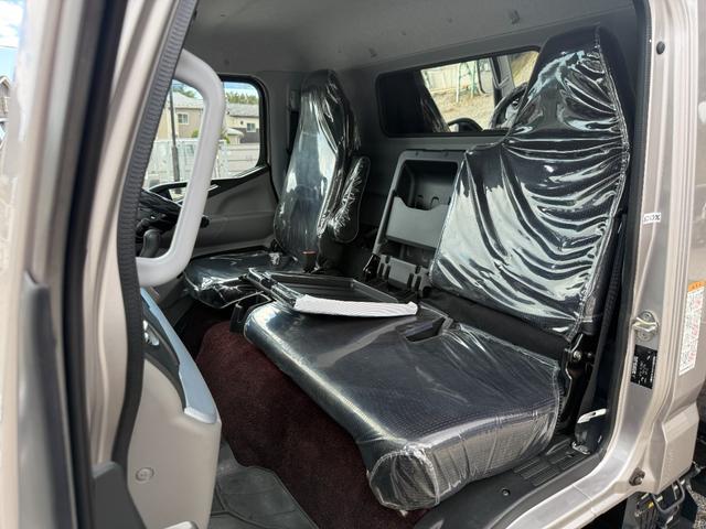 キャンター ワイドキャブロング全低床カスタム　１年保証付　３．５ｔ　ワイド超ロング　ＡＴ車　ワイドロング　積載量３５００ｋｇ　荷台内寸　長さ５０００ｍｍ　幅２０８０ｍｍ　荷台鉄板張り　アルミ　ＥＴＣ　準中型免許対応車　４トントラック　４ｔ　３トン（35枚目）