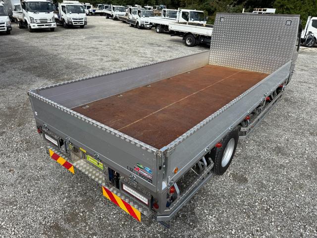 キャンター ワイドキャブロング全低床カスタム　１年保証付　３．５ｔ　ワイド超ロング　ＡＴ車　ワイドロング　積載量３５００ｋｇ　荷台内寸　長さ５０００ｍｍ　幅２０８０ｍｍ　荷台鉄板張り　アルミ　ＥＴＣ　準中型免許対応車　４トントラック　４ｔ　３トン（55枚目）