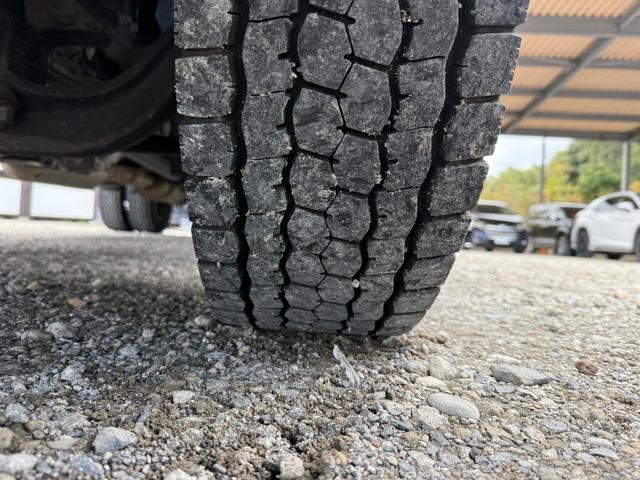 キャンター ワイドキャブロング全低床カスタム　１年保証付　３．５ｔ　ワイド超ロング　ＡＴ車　ワイドロング　積載量３５００ｋｇ　荷台内寸　長さ５０００ｍｍ　幅２０８０ｍｍ　荷台鉄板張り　アルミ　ＥＴＣ　準中型免許対応車　４トントラック　４ｔ　３トン（62枚目）