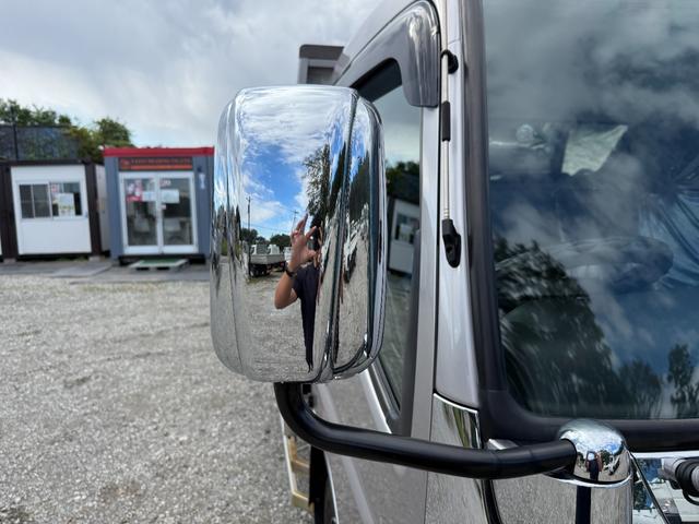 キャンター ワイドキャブロング全低床カスタム　１年保証付　３．５ｔ　ワイド超ロング　ＡＴ車　ワイドロング　積載量３５００ｋｇ　荷台内寸　長さ５０００ｍｍ　幅２０８０ｍｍ　荷台鉄板張り　アルミ　ＥＴＣ　準中型免許対応車　４トントラック　４ｔ　３トン（63枚目）