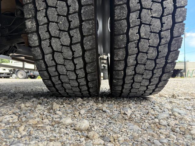 キャンター ワイドキャブロング全低床カスタム　１年保証付　３．５ｔ　ワイド超ロング　ＡＴ車　ワイドロング　積載量３５００ｋｇ　荷台内寸　長さ５０００ｍｍ　幅２０８０ｍｍ　荷台鉄板張り　アルミ　ＥＴＣ　準中型免許対応車　４トントラック　４ｔ　３トン（70枚目）