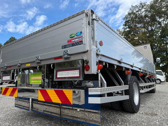 キャンター ワイドキャブロング全低床カスタム　１年保証付　３．５ｔ　ワイド超ロング　ＡＴ車　ワイドロング　積載量３５００ｋｇ　荷台内寸　長さ５０００ｍｍ　幅２０８０ｍｍ　荷台鉄板張り　アルミ　ＥＴＣ　準中型免許対応車　４トントラック　４ｔ　３トン（72枚目）