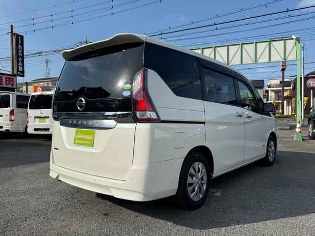 セレナ Ｘ　Ｖセレクション　１年保証付き　禁煙車　後席モニター　アラウンドビューモニター　両側パワースライドドア　ナビ　ＴＶ　ＥＴＣ　Ｂｌｕｅｔｏｏｔｈ接続　バックカメラ　オートクルーズコントロール　ハイブリッド　ファミリーカー（7枚目）