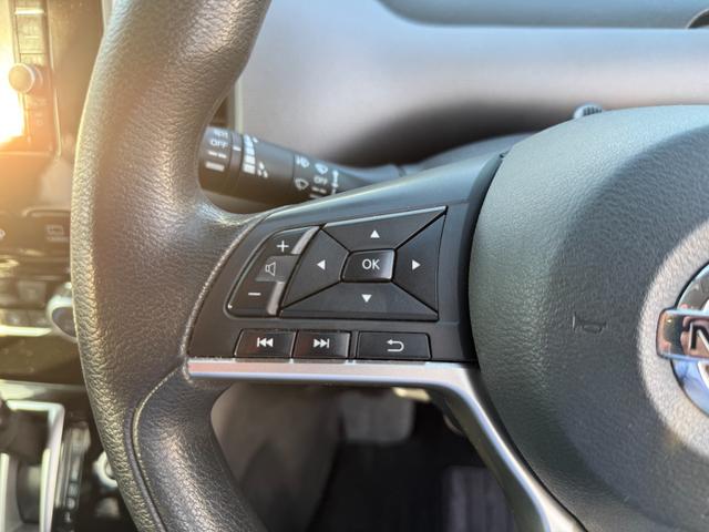 セレナ Ｘ　Ｖセレクション　１年保証付き　禁煙車　後席モニター　アラウンドビューモニター　両側パワースライドドア　ナビ　ＴＶ　ＥＴＣ　Ｂｌｕｅｔｏｏｔｈ接続　バックカメラ　オートクルーズコントロール　ハイブリッド　ファミリーカー（15枚目）