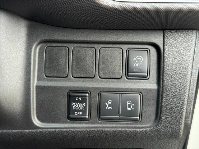 セレナ Ｘ　Ｖセレクション　１年保証付き　禁煙車　後席モニター　アラウンドビューモニター　両側パワースライドドア　ナビ　ＴＶ　ＥＴＣ　Ｂｌｕｅｔｏｏｔｈ接続　バックカメラ　オートクルーズコントロール　ハイブリッド　ファミリーカー（18枚目）