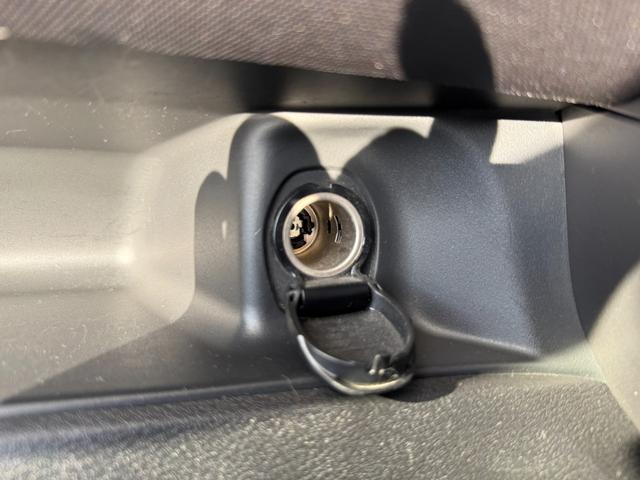 セレナ Ｘ　Ｖセレクション　１年保証付き　禁煙車　後席モニター　アラウンドビューモニター　両側パワースライドドア　ナビ　ＴＶ　ＥＴＣ　Ｂｌｕｅｔｏｏｔｈ接続　バックカメラ　オートクルーズコントロール　ハイブリッド　ファミリーカー（39枚目）