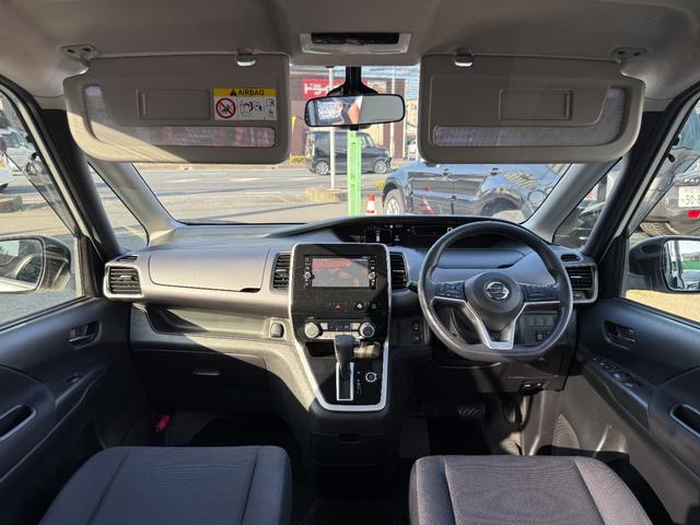 セレナ Ｘ　Ｖセレクション　１年保証付き　禁煙車　後席モニター　アラウンドビューモニター　両側パワースライドドア　ナビ　ＴＶ　ＥＴＣ　Ｂｌｕｅｔｏｏｔｈ接続　バックカメラ　オートクルーズコントロール　ハイブリッド　ファミリーカー（42枚目）