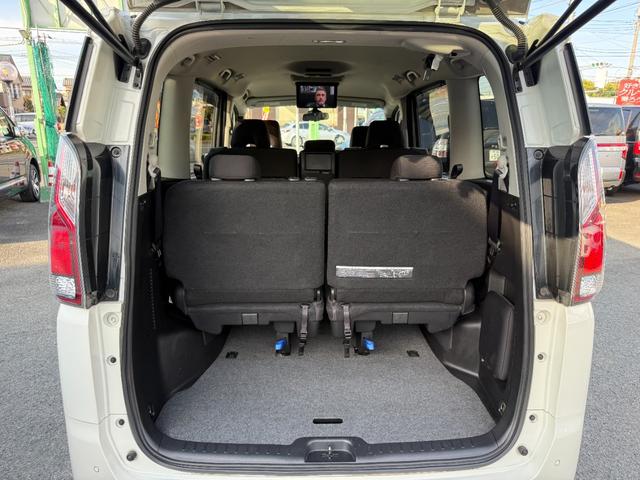 セレナ Ｘ　Ｖセレクション　１年保証付き　禁煙車　後席モニター　アラウンドビューモニター　両側パワースライドドア　ナビ　ＴＶ　ＥＴＣ　Ｂｌｕｅｔｏｏｔｈ接続　バックカメラ　オートクルーズコントロール　ハイブリッド　ファミリーカー（56枚目）