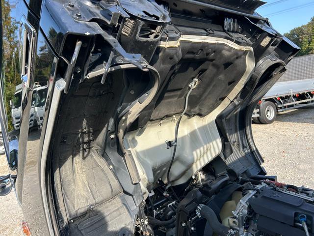 キャンター 全低床ダンプ　１年保証付き　２ｔ　強化ダンプ　ＭＴ車　電動格納ミラー　コボレーン　荷台内寸　長さ３０５０ｍｍ　幅１５９０ｍｍ　フロントフォグランプ　２トン　２トンダンプ　２ｔダンプ　ディーゼルターボ　横滑り防止装置（44枚目）